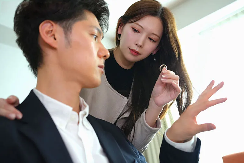 Vợ yêu đi đi chơi, gã chồng ở nhà bị nhỏ em vợ yêu gạ nắc không trượt phát nào